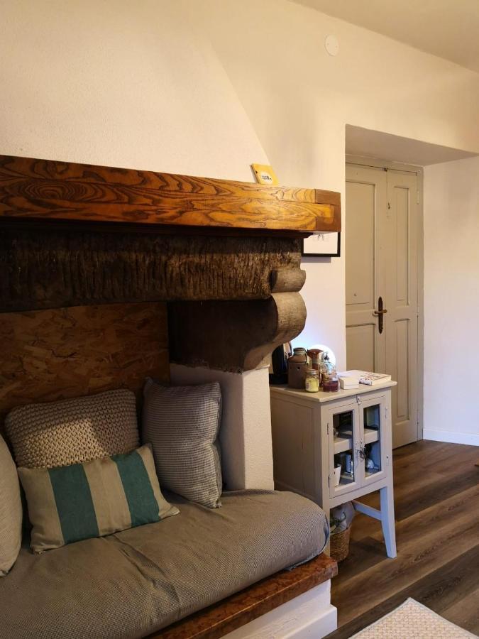 Il Borgo Villa Capolona Exteriör bild